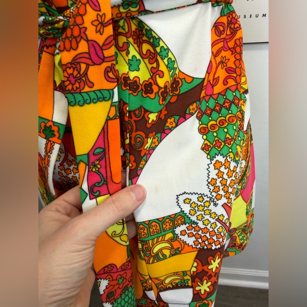 Vintage Psychedelic Flower Power Novelty Sue Ann of Dallas Zip Tunic - Picture 13 of 15